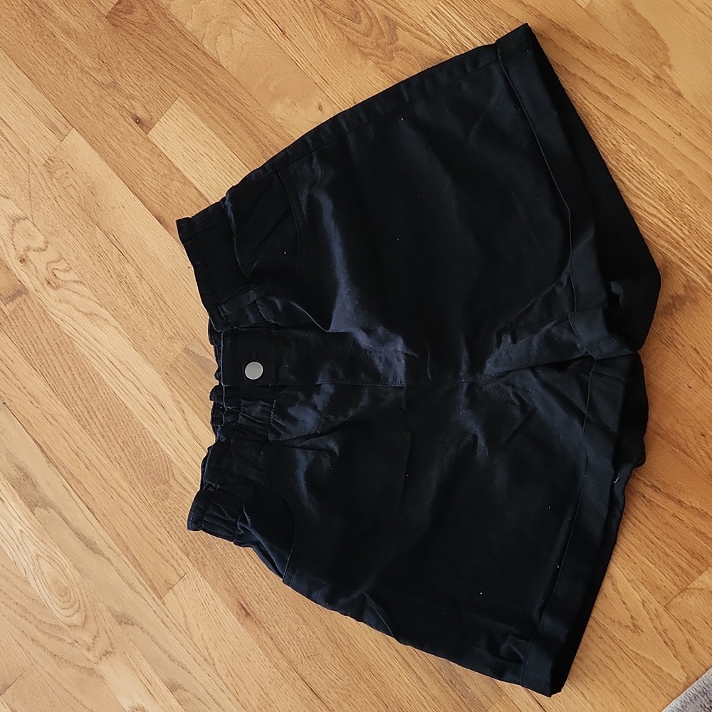 H & M Shorts